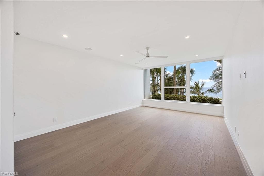 4301 Gulf Shore Blvd N 202, Naples, FL 34103-17