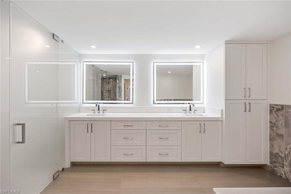 4301 Gulf Shore Blvd N 202, Naples, FL 34103-19