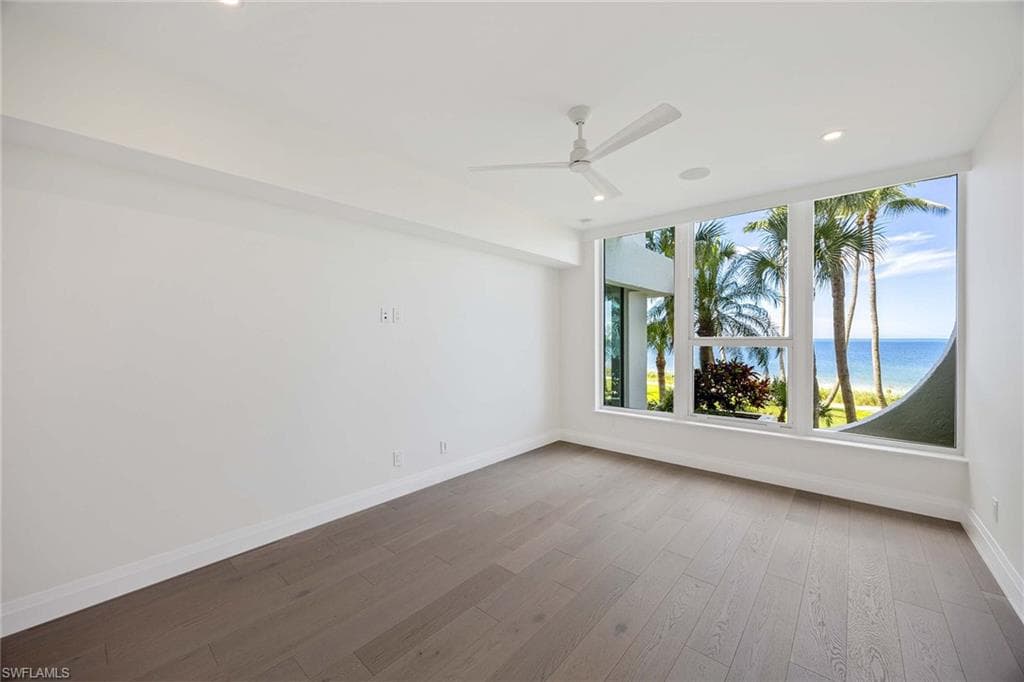 4301 Gulf Shore Blvd N 202, Naples, FL 34103-25