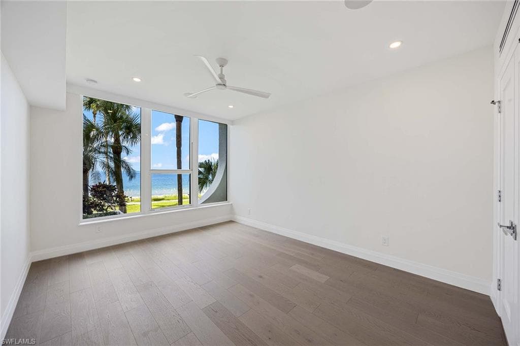 4301 Gulf Shore Blvd N 202, Naples, FL 34103-26