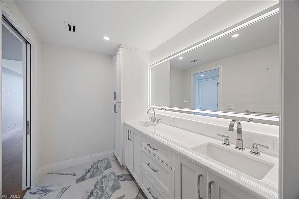 4301 Gulf Shore Blvd N 202, Naples, FL 34103-30