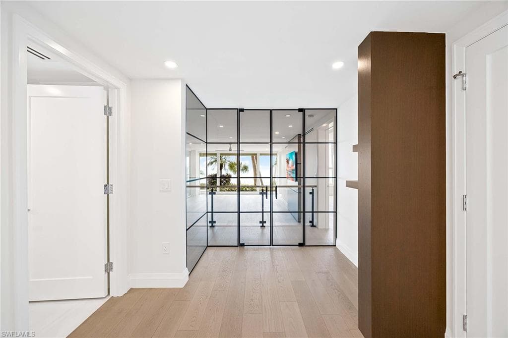 4301 Gulf Shore Blvd N 202, Naples, FL 34103-33