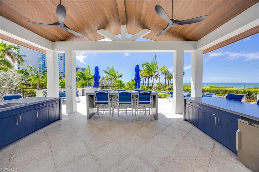 4301 Gulf Shore Blvd N 202, Naples, FL 34103-38