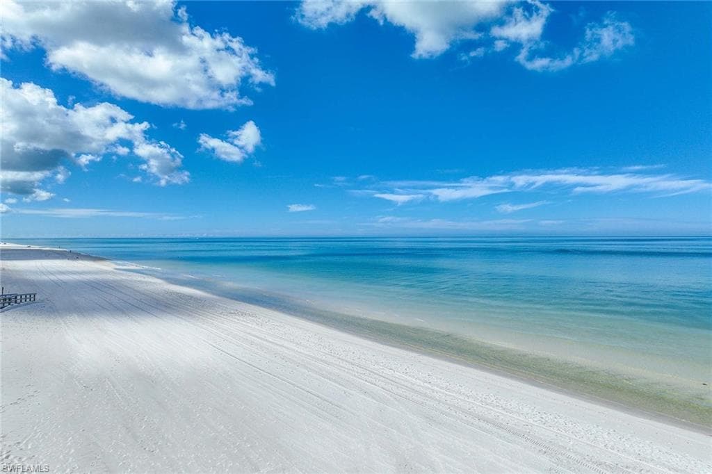 4301 Gulf Shore Blvd N 202, Naples, FL 34103-44