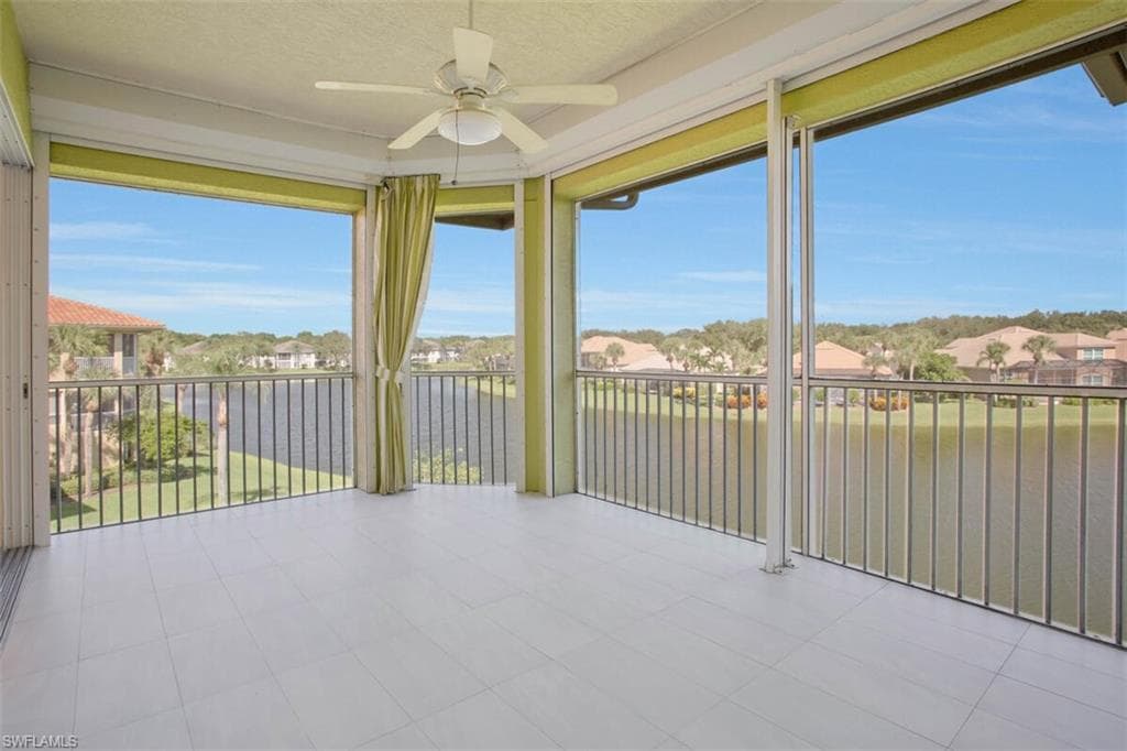 1855 Les Chateaux Blvd 302, Naples, FL 34109-9