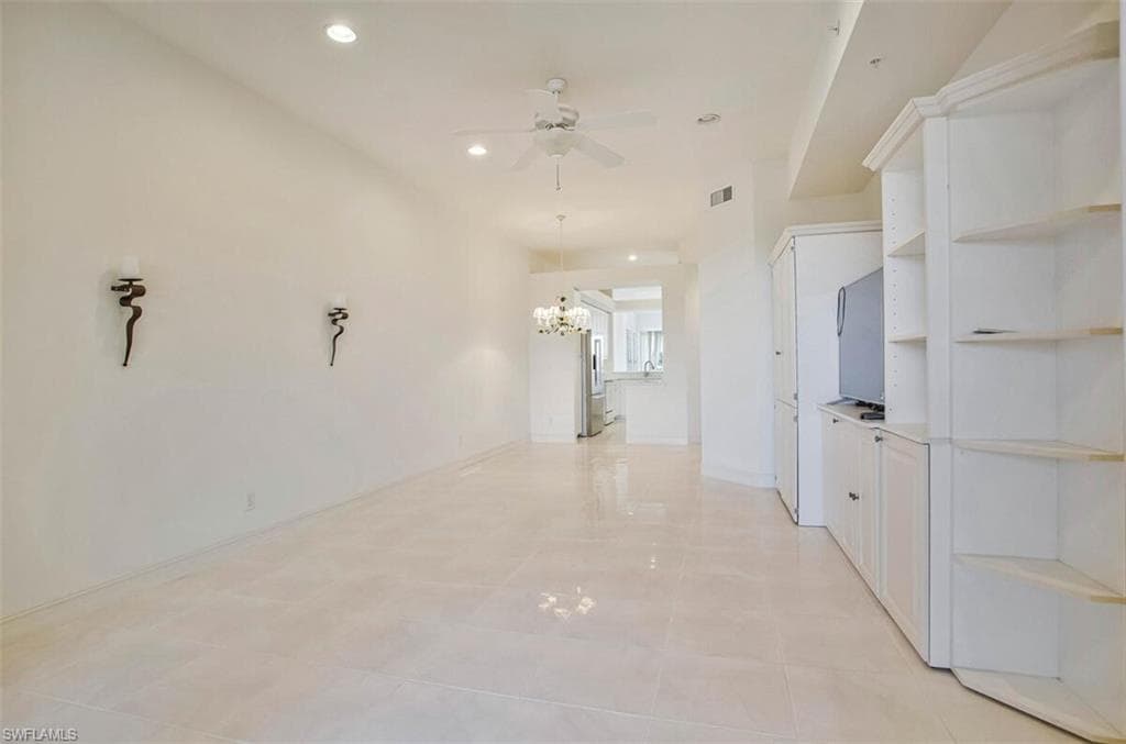 1855 Les Chateaux Blvd 302, Naples, FL 34109-10