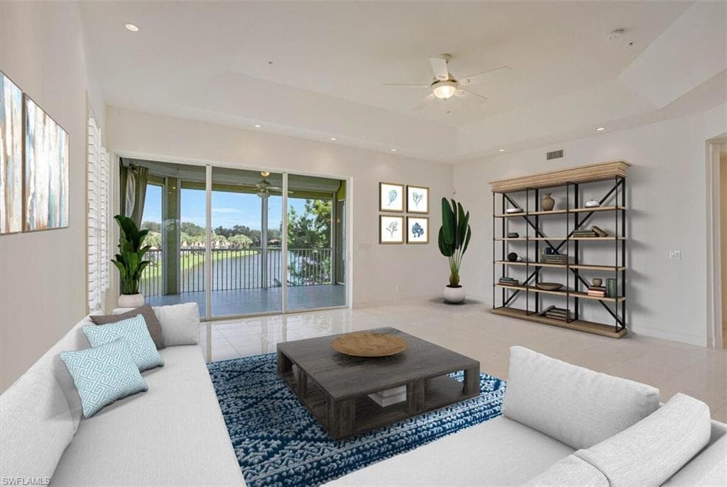 1855 Les Chateaux Blvd 302, Naples, FL 34109-2