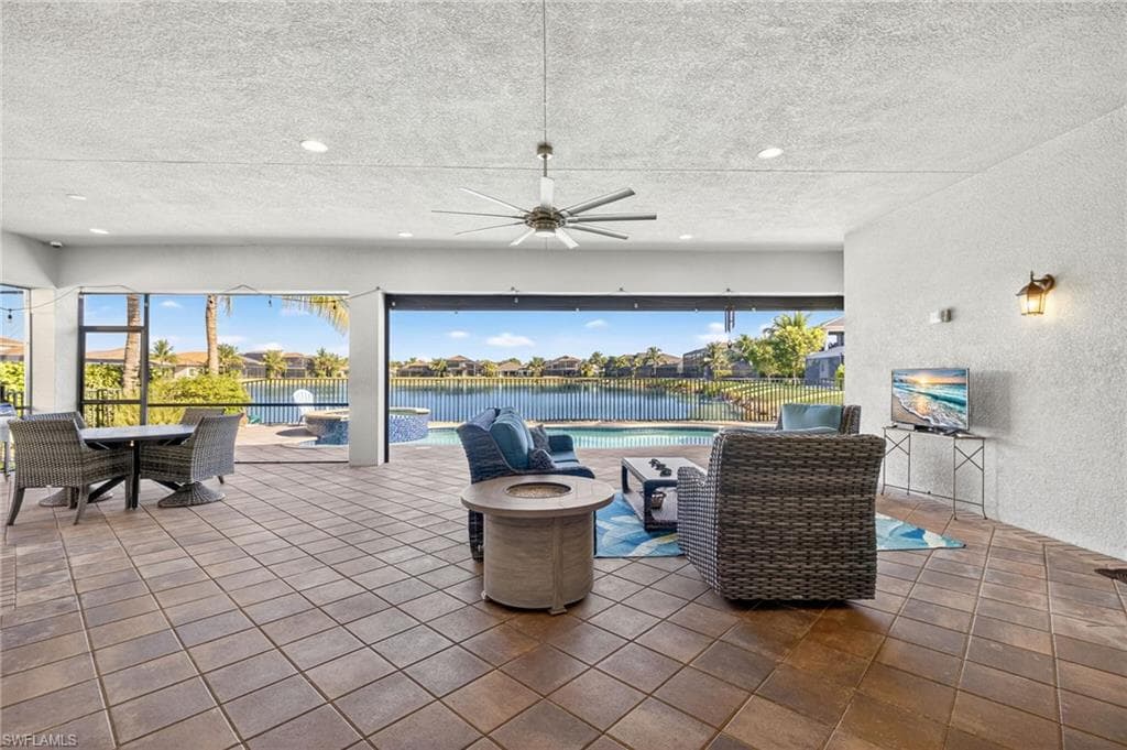 4678 Azalea Dr, Naples, FL 34119-39