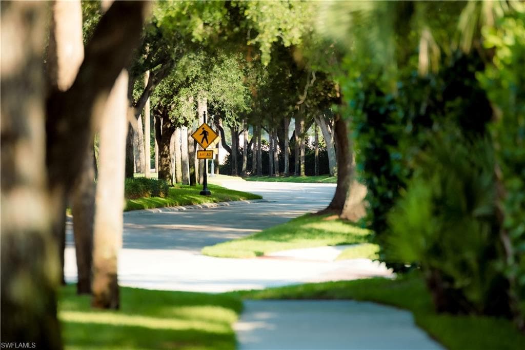 790 Willowbrook Dr 307, Naples, FL 34108-29