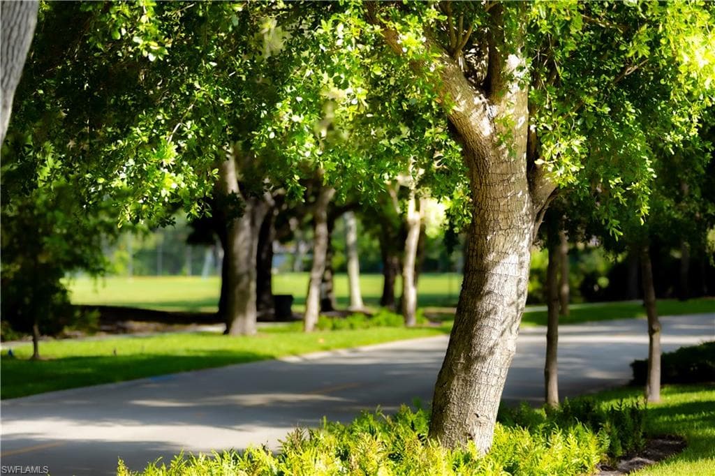 790 Willowbrook Dr 307, Naples, FL 34108-30