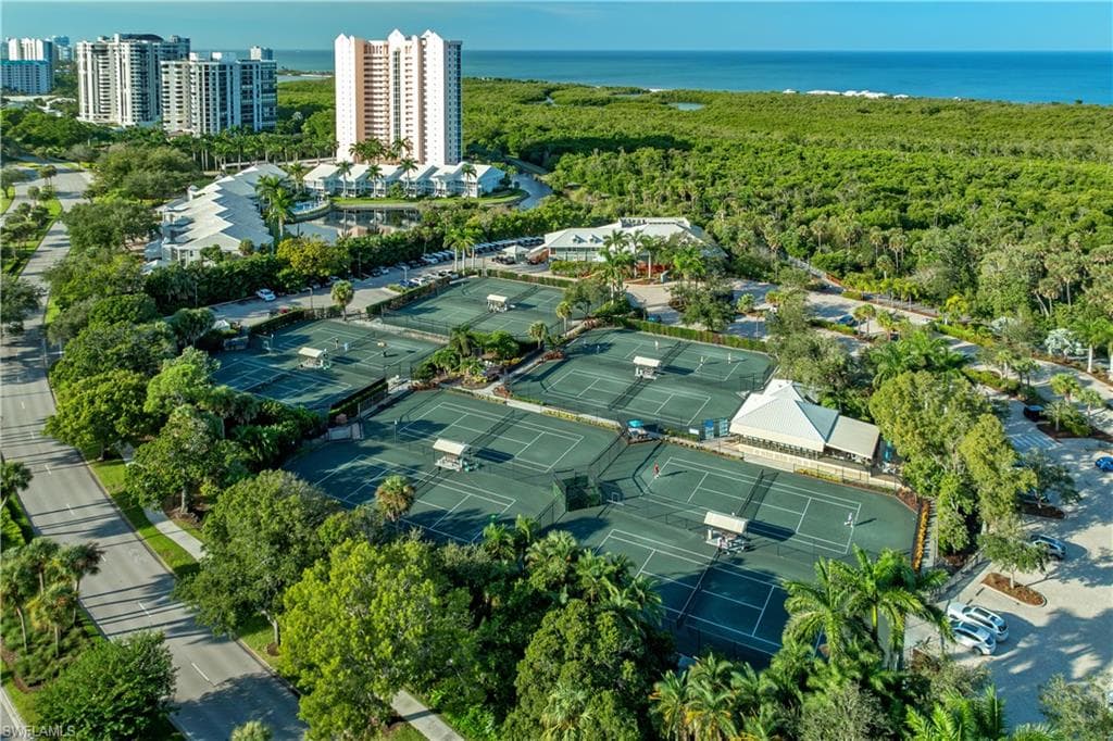 790 Willowbrook Dr 307, Naples, FL 34108-3