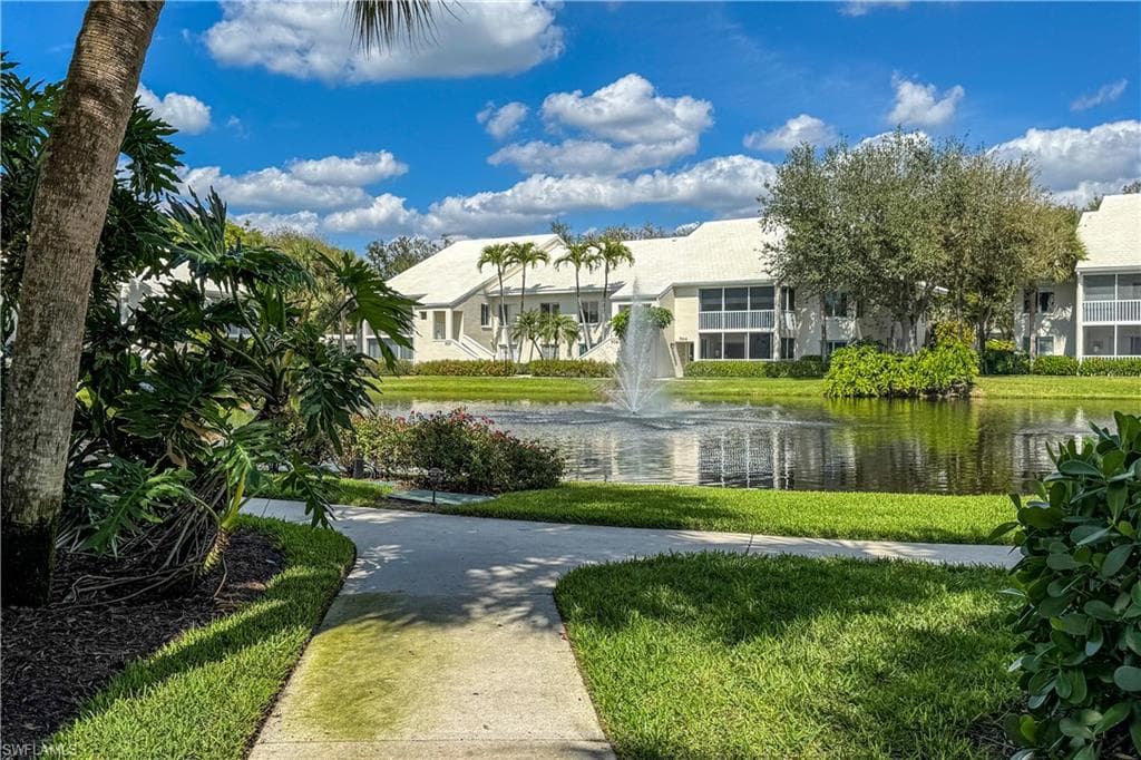 790 Willowbrook Dr 307, Naples, FL 34108-6