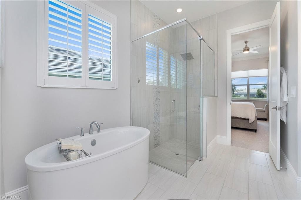 14331 Neptune Ave, Naples, FL 34114-16