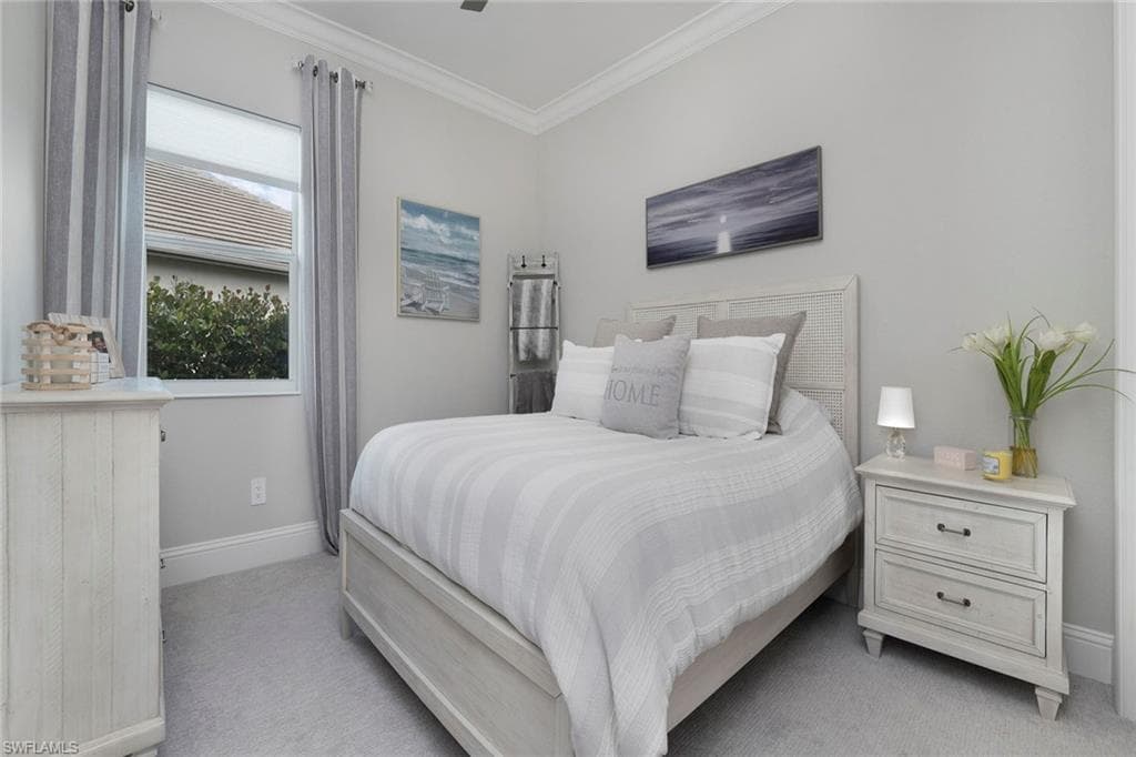 14331 Neptune Ave, Naples, FL 34114-18