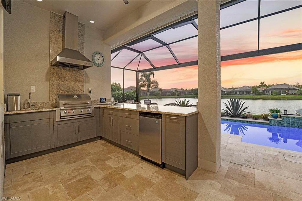 14331 Neptune Ave, Naples, FL 34114-29