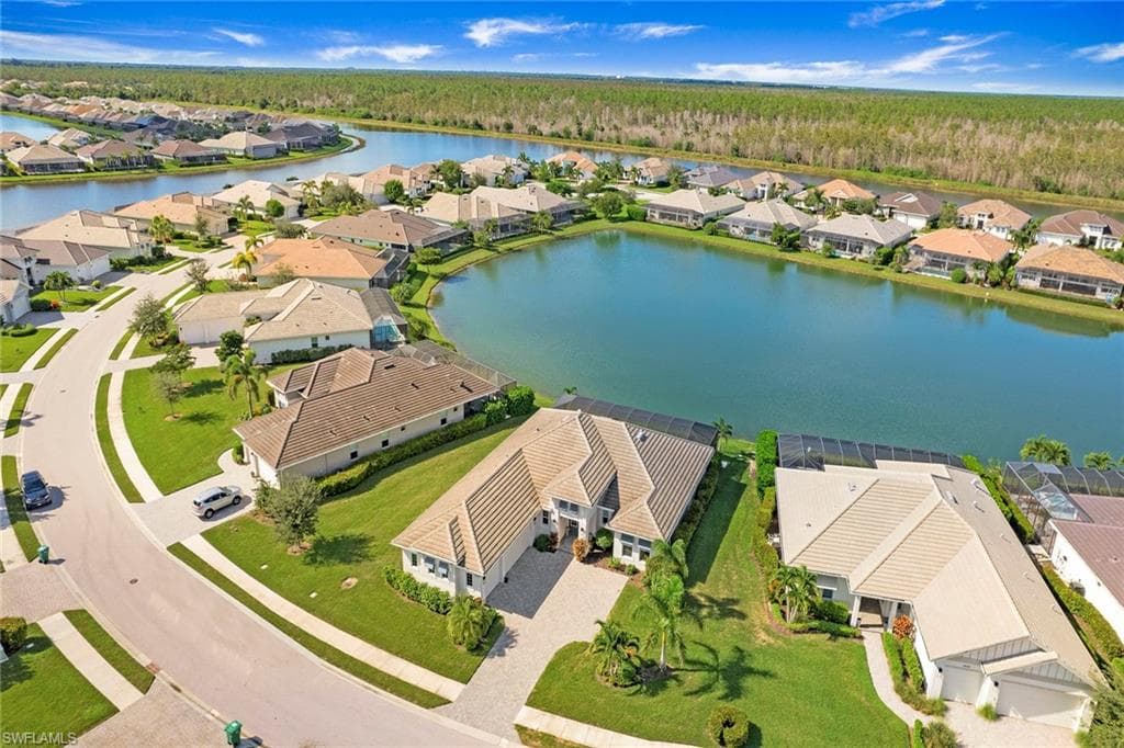 14331 Neptune Ave, Naples, FL 34114-32