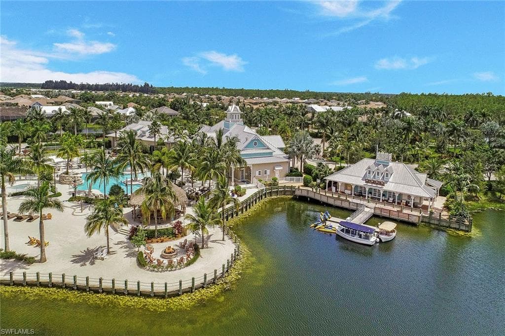 14331 Neptune Ave, Naples, FL 34114-43