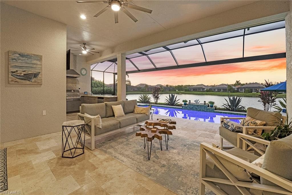 14331 Neptune Ave, Naples, FL 34114-4