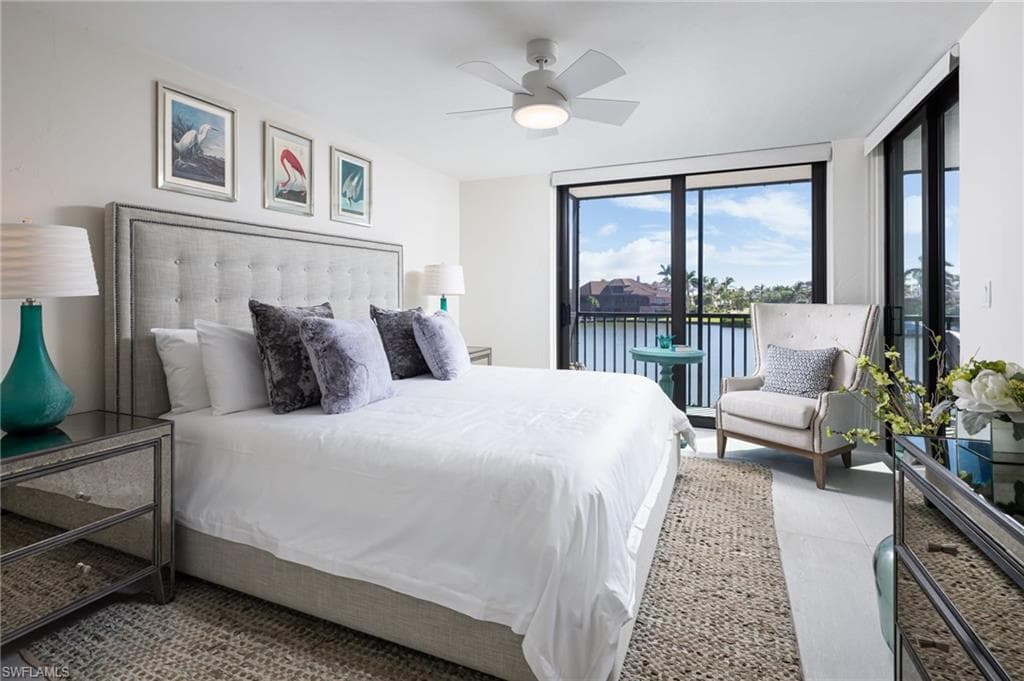 10562 Gulf Shore Dr 202, Naples, FL 34108-13