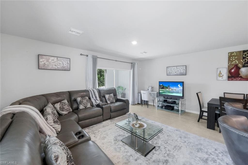 15171 Wildflower Cir, Naples, FL 34119-12