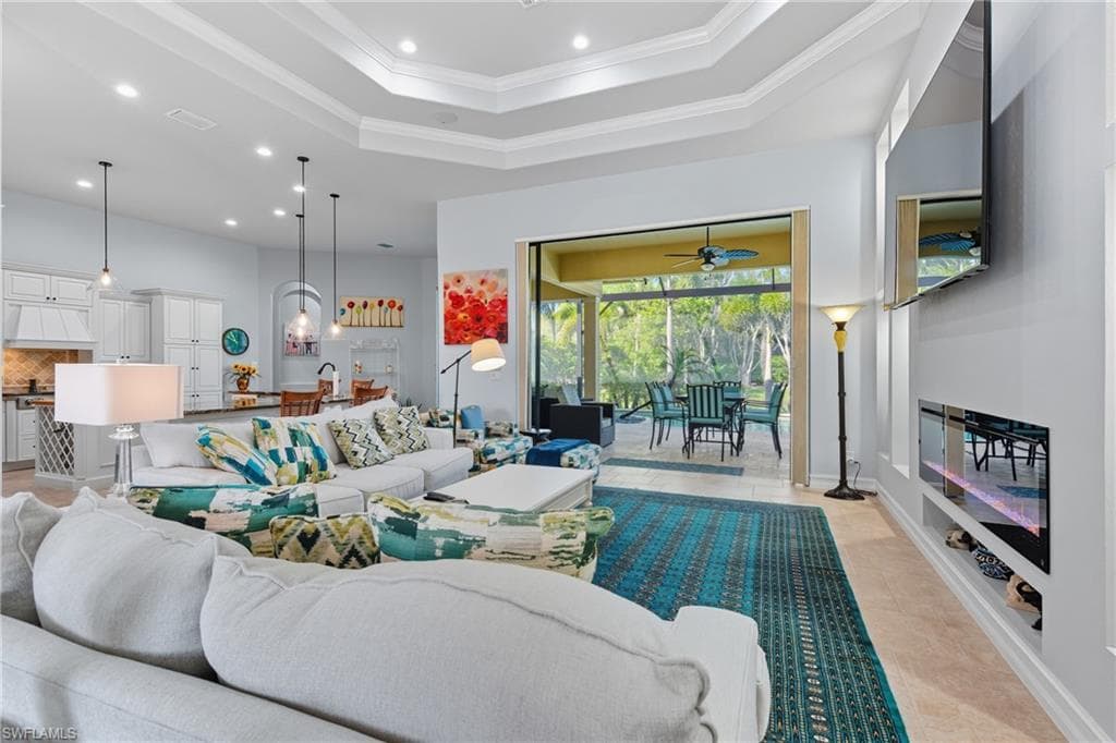 18100 Via Bellamare Ln, Miromar Lakes, FL 33913-8
