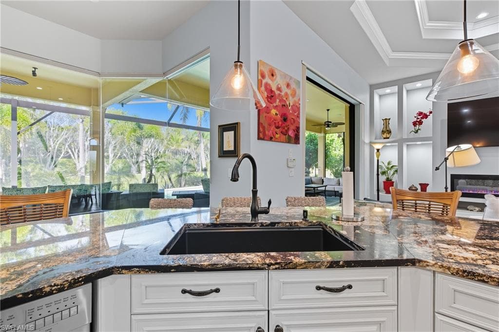 18100 Via Bellamare Ln, Miromar Lakes, FL 33913-25