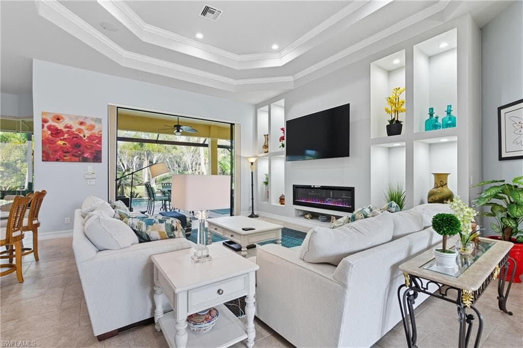 18100 Via Bellamare Ln, Miromar Lakes, FL 33913-5