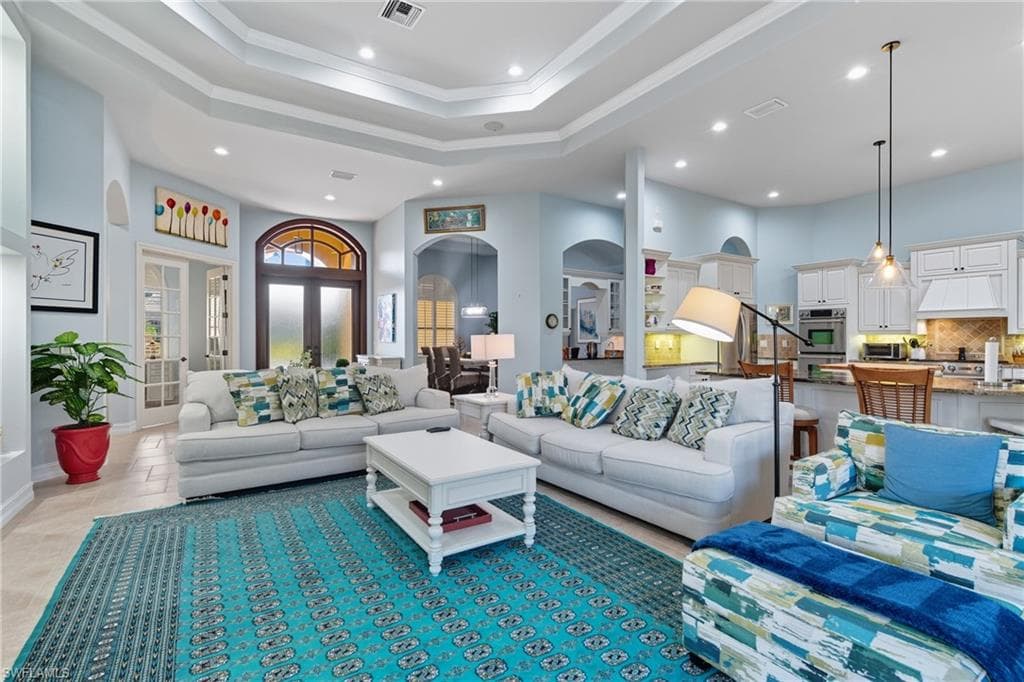 18100 Via Bellamare Ln, Miromar Lakes, FL 33913-7
