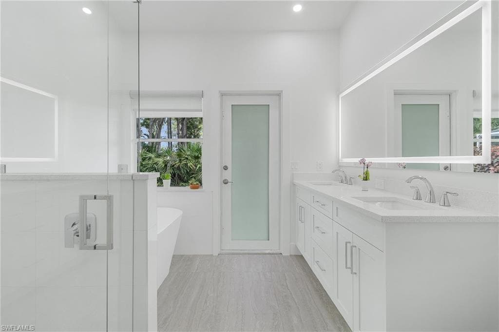 6626 Cutty Sark Ln, Naples, FL 34104-19