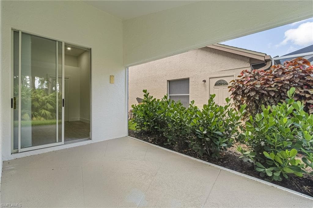 6626 Cutty Sark Ln, Naples, FL 34104-25