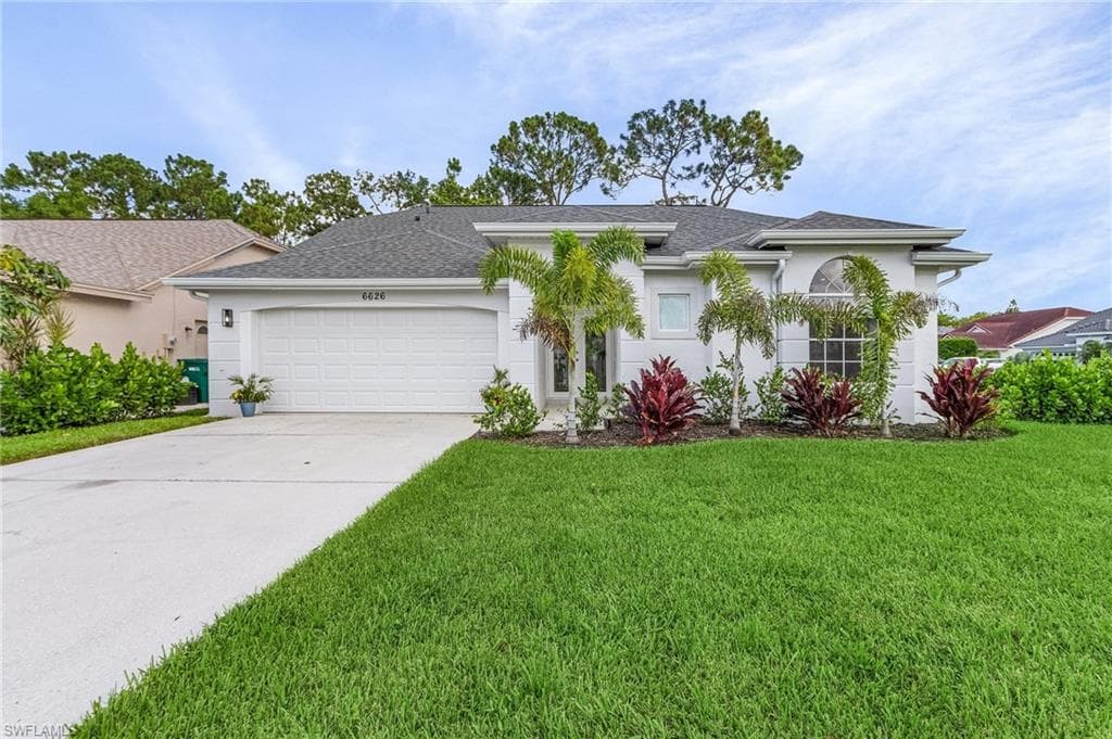 6626 Cutty Sark Ln, Naples, FL 34104-1