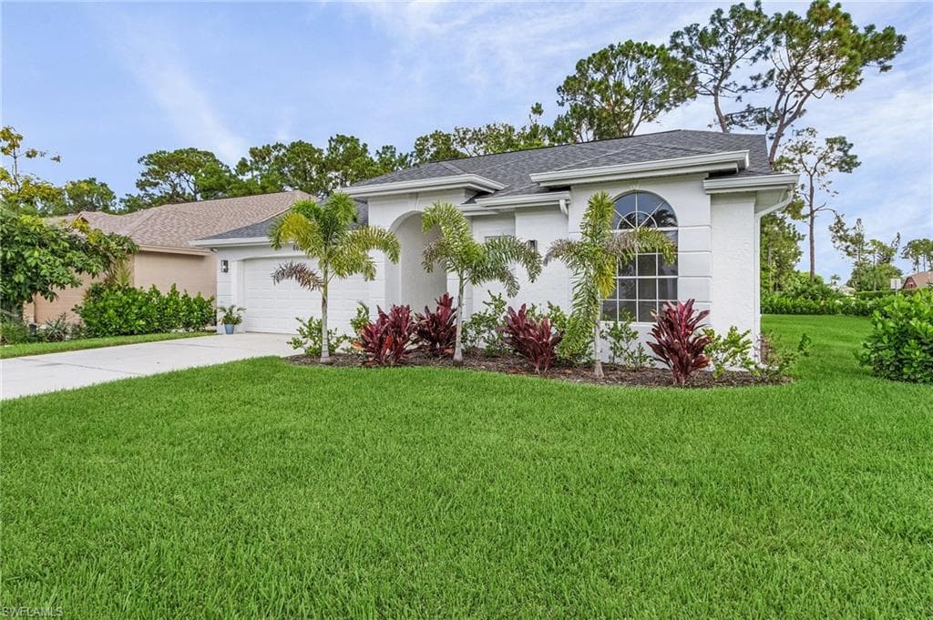 6626 Cutty Sark Ln, Naples, FL 34104-2