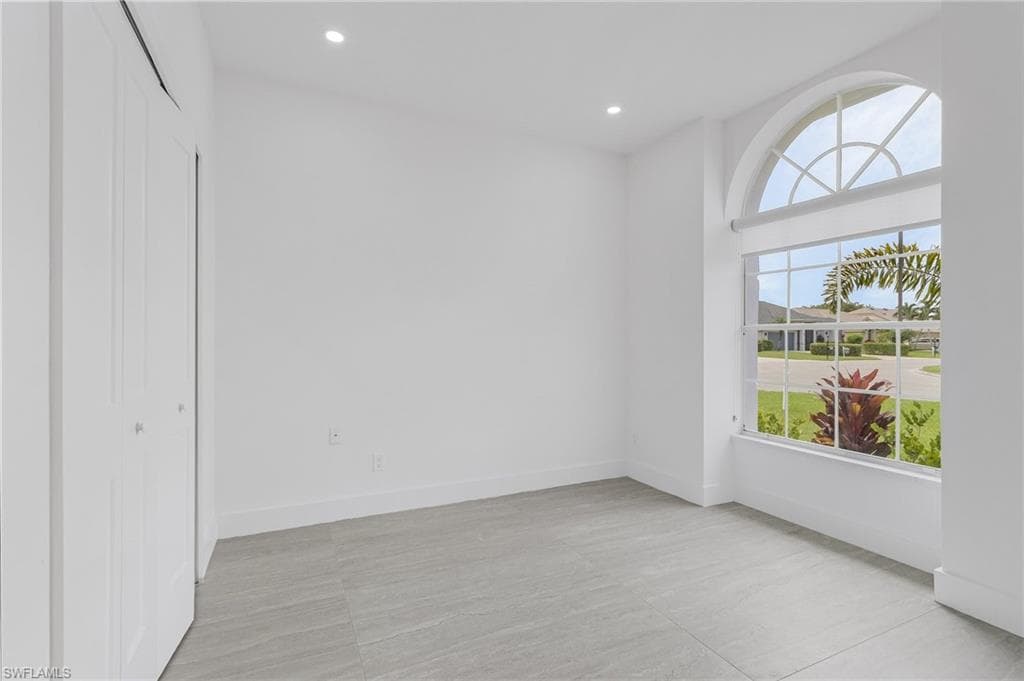 6626 Cutty Sark Ln, Naples, FL 34104-6