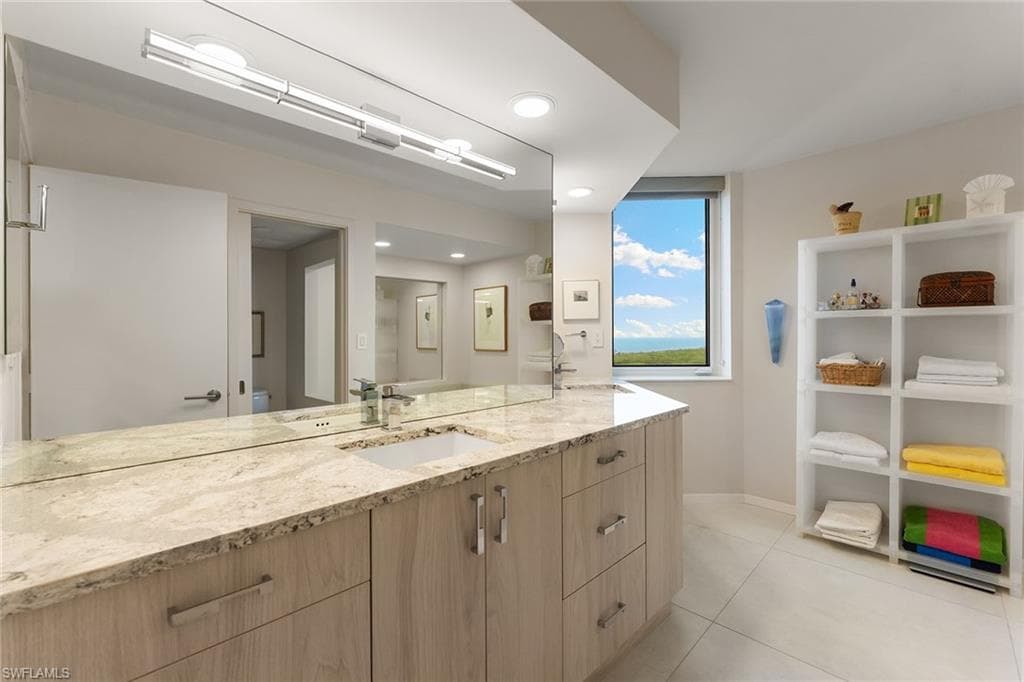 5555 Heron Point Dr 2001, Naples, FL 34108-20