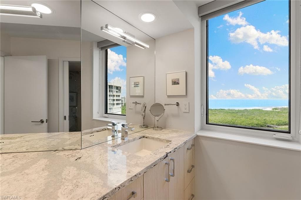 5555 Heron Point Dr 2001, Naples, FL 34108-21