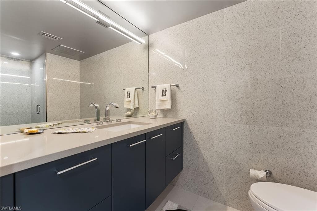 5555 Heron Point Dr 2001, Naples, FL 34108-26