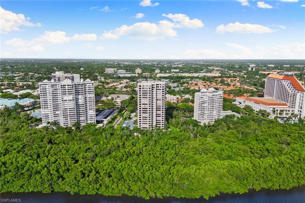 5555 Heron Point Dr 2001, Naples, FL 34108-40