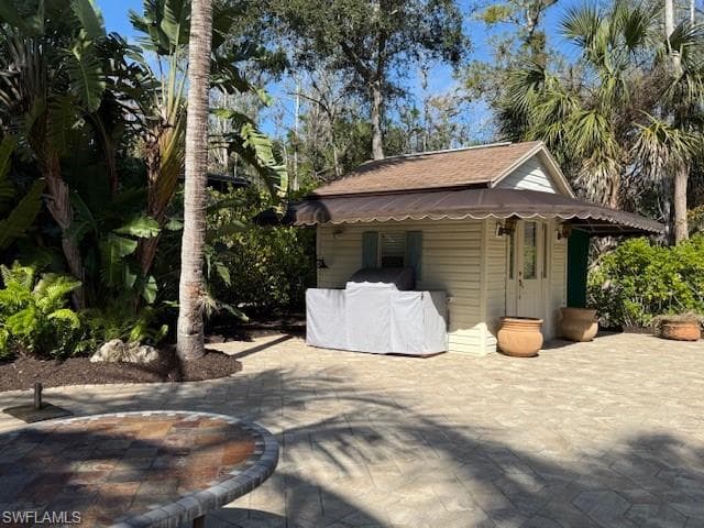 4407 Southern Breeze Dr, Naples, FL 34114-9