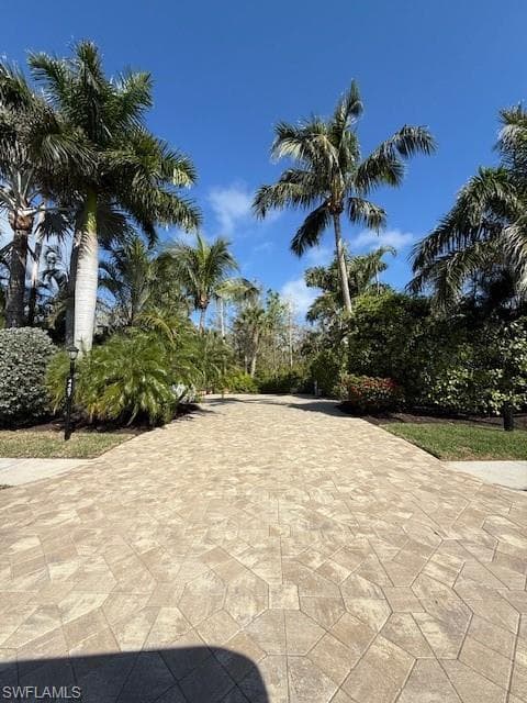 4407 Southern Breeze Dr, Naples, FL 34114-1