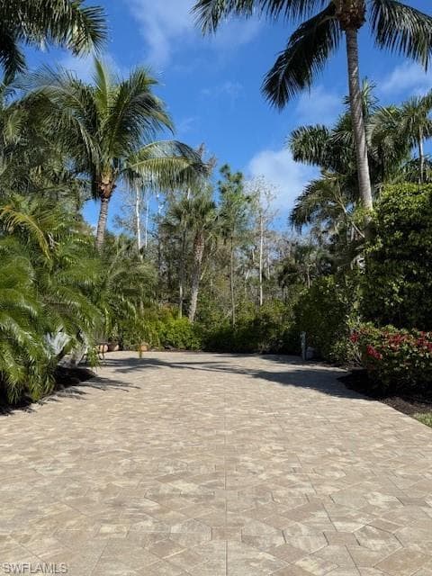 4407 Southern Breeze Dr, Naples, FL 34114-2