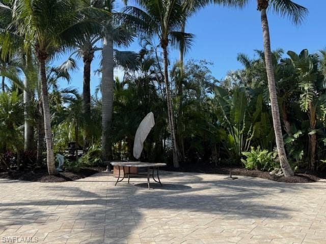 4407 Southern Breeze Dr, Naples, FL 34114-5