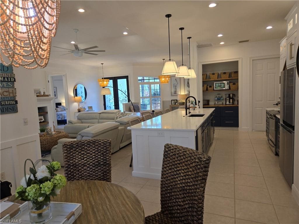 4262 Via Del Villetti Dr, Venice, FL 34293-9