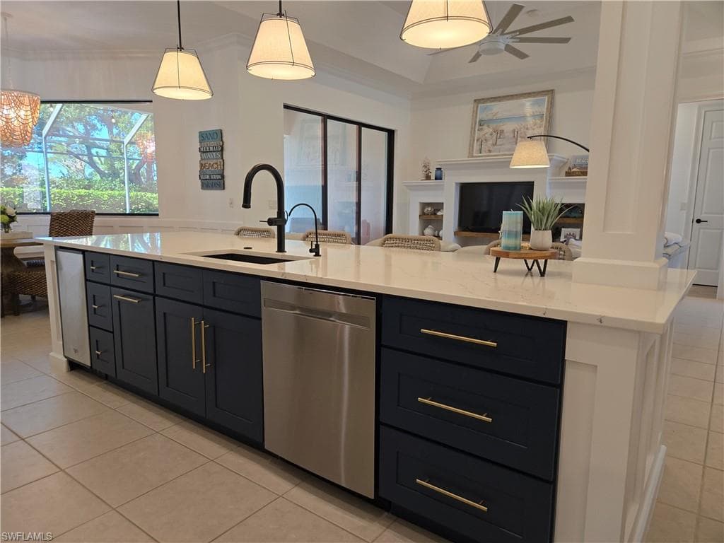 4262 Via Del Villetti Dr, Venice, FL 34293-11