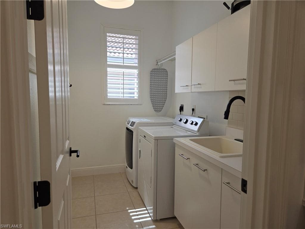 4262 Via Del Villetti Dr, Venice, FL 34293-30