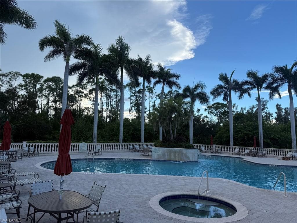 4262 Via Del Villetti Dr, Venice, FL 34293-35