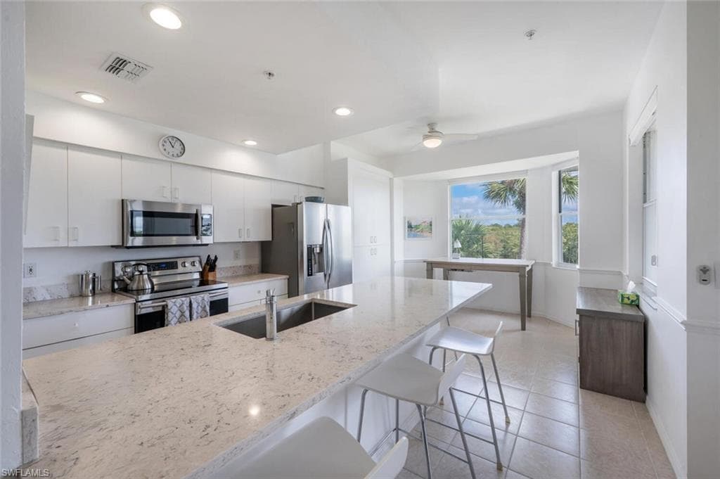 8555 Naples Heritage Dr 246, Naples, FL 34112-12