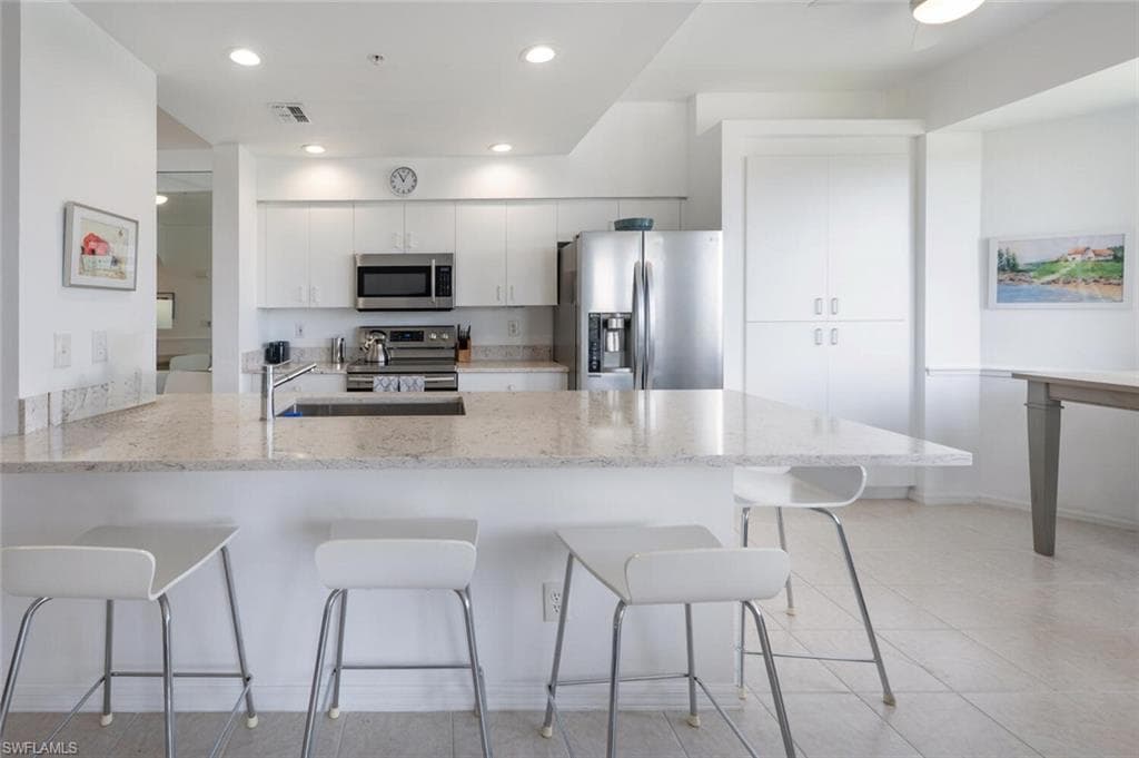 8555 Naples Heritage Dr 246, Naples, FL 34112-13
