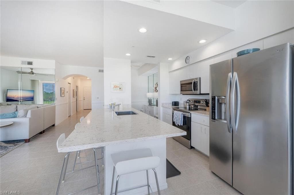 8555 Naples Heritage Dr 246, Naples, FL 34112-14