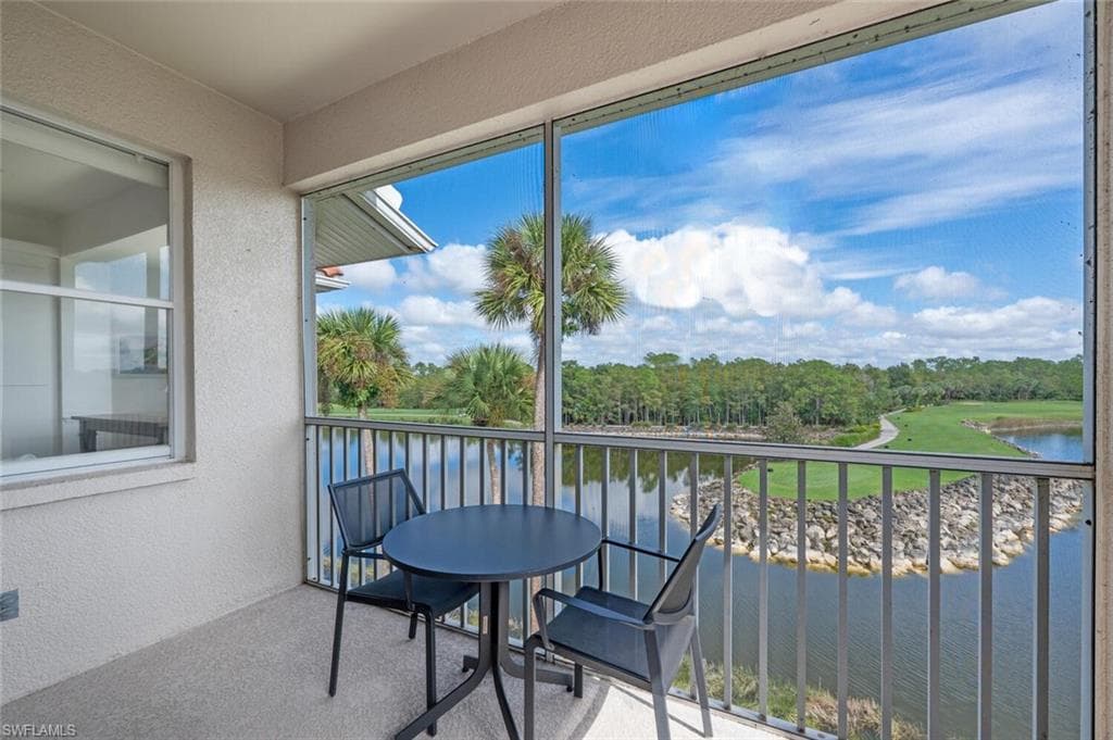 8555 Naples Heritage Dr 246, Naples, FL 34112-27