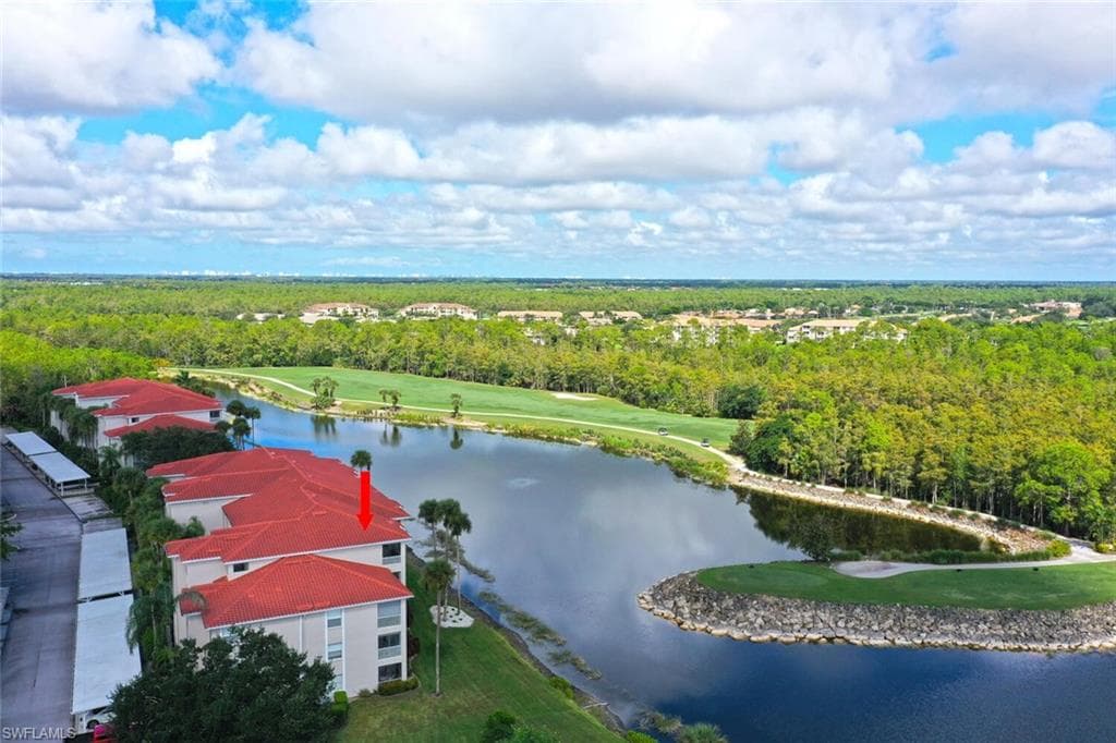 8555 Naples Heritage Dr 246, Naples, FL 34112-2